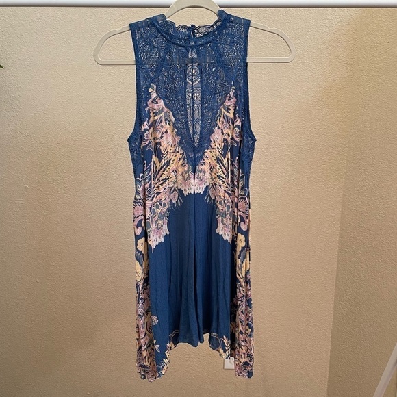 Free People Marsha Printed Lace Neck Tunic - Picture 5 of 6